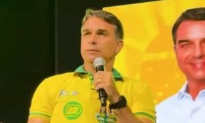 Flávio Bolsonaro defende programa de incentivo ao empreendedorismo para jovens