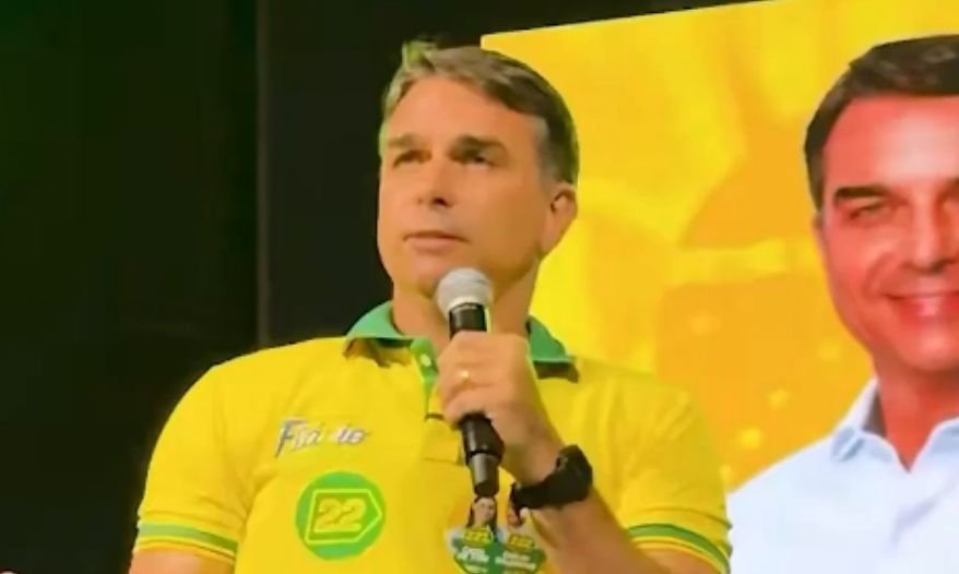 Flávio Bolsonaro defende programa de incentivo ao empreendedorismo para jovens