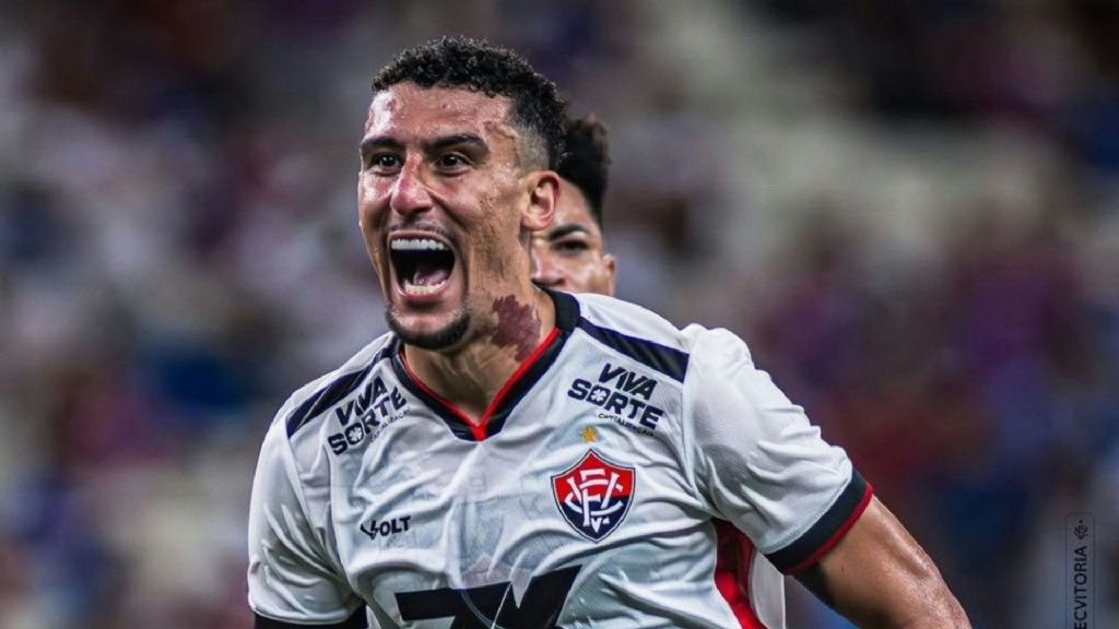 Gabriel Baralhas é dúvida no Vitória para o confronto decisivo contra o Vasco