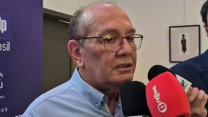 Gilmar Mendes defende que plenário do STF decida sobre afastamento de diretor da Polícia Federal