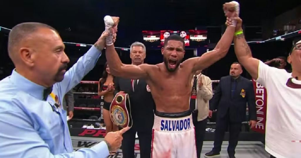 Hebert Conceição nocauteia Adame Chio na Califórnia e preserva cinturão da WBO