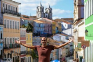 Influenciadores digitais transformam a paixão por Salvador em negócios lucrativos
