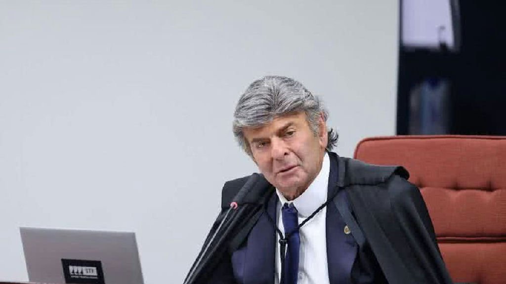 Luiz Fux suspende decisão de Flávio Dino sobre postagem de Antonio Tabet