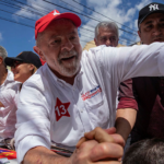 Lula mantém liderança...