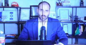 Ministério da Justiça oficializa demissão de Eduardo Bolsonaro da PF por abandono de cargo