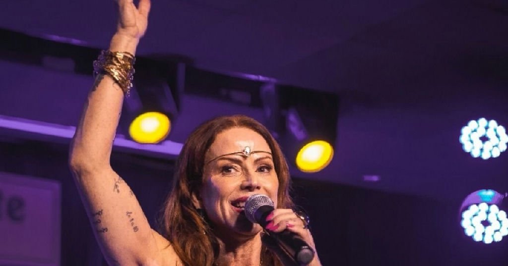 Musical Beth 80 celebra o legado da Madrinha do Samba em Salvador