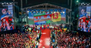 Nunes Marques veta uso de painéis de LED em atos de Lula após pedido de aliados de Bolsonaro