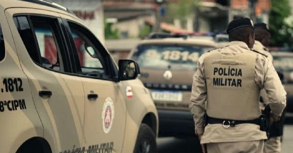 Polícia investiga morte de mulher achada em tonel de cimento no bairro do Comércio