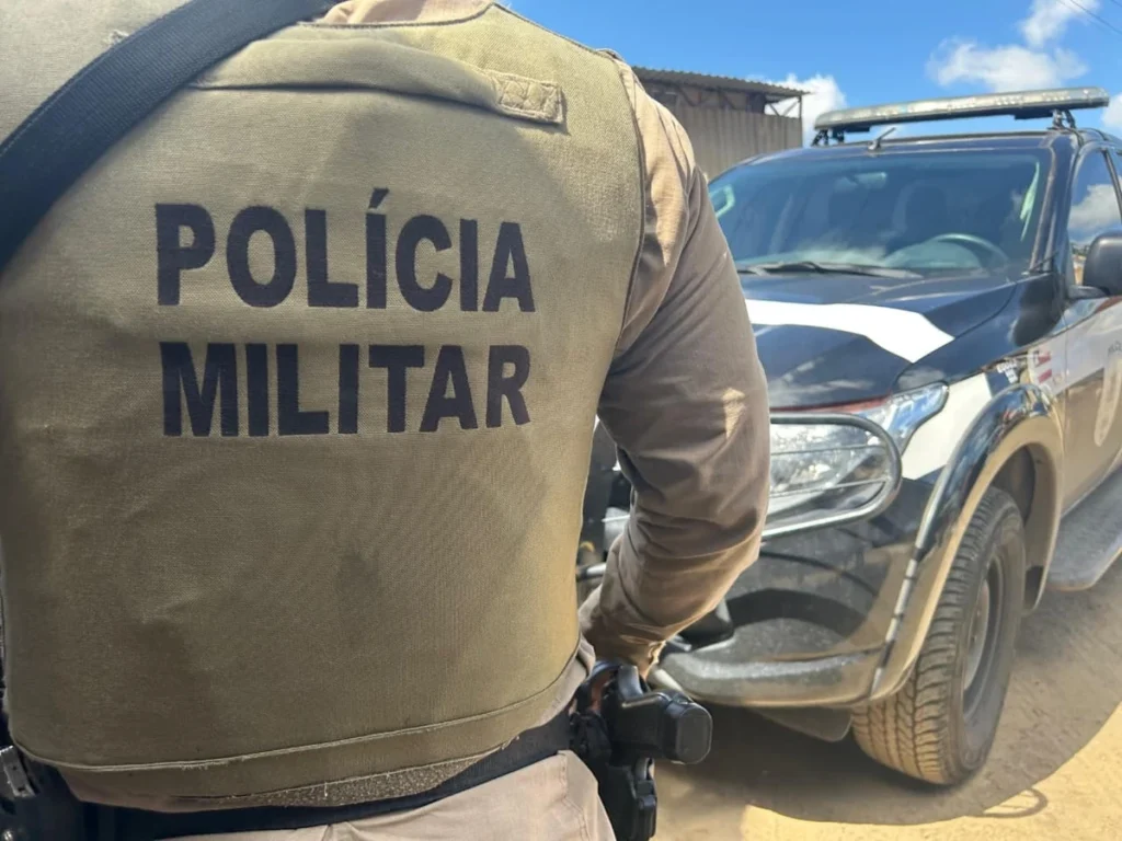 Polícia Militar apreende quase 2 mil pinos de cocaína e prende suspeita em Madre de Deus