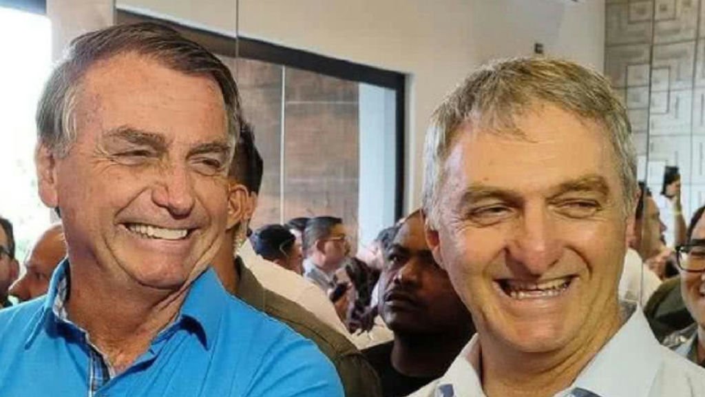 Renato Bolsonaro avalia disparidade de apelo popular entre Jair e Flávio Bolsonaro