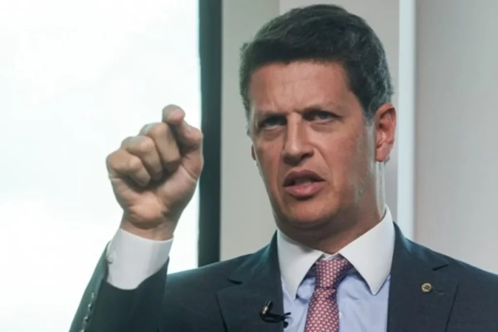 Ricardo Salles articula futuro político após desistência da candidatura ao Senado