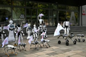Robôs realizam protesto em Varsóvia por regulamentação da inteligência artificial
