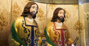 Santos Cosme e Damião são celebrados com festa e procissão na Liberdade