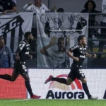 Santos vence Cruzeiro...
