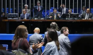 Senado adia votação sobre o fim da escala 6x1 para o período pós-eleitoral