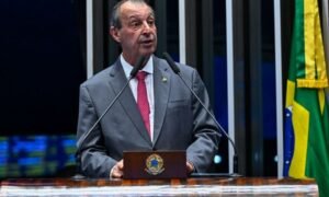 Senado avança com proposta que busca o fim da escala 6x1