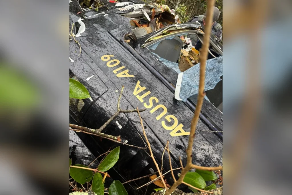 Sobreviventes são resgatados após queda de helicóptero em Iaras