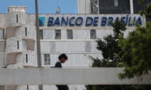 TCDF bloqueia R$ 2,7 bilhões de ex-executivos do BRB em investigação sobre o Banco Master