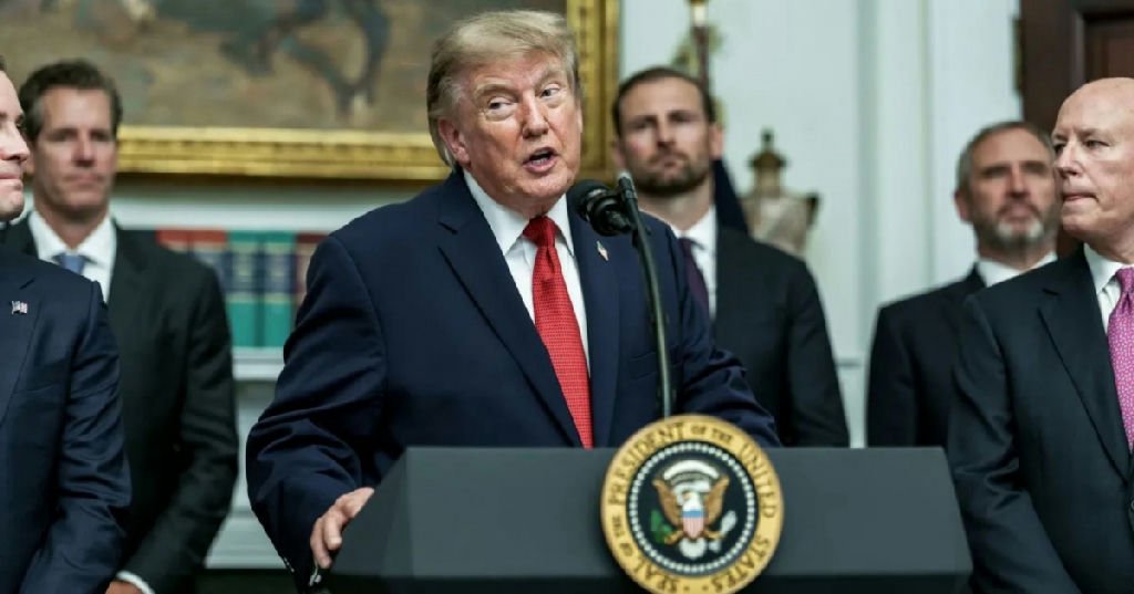 Trump critica postura do Brasil contra facções criminosas e cita falha no combate ao narcotráfico