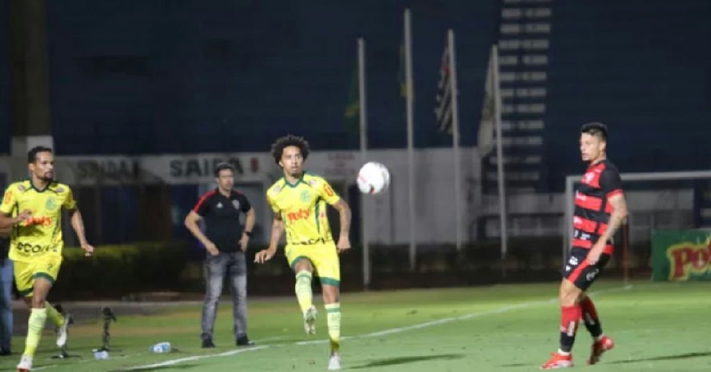 Vitória tenta espelhar sucesso de 2022 diante do Mirassol para conquistar primeira vitória fora em 2026