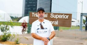 Wilson Grassi corre maratona ao redor do TSE e consegue liberação de campanha