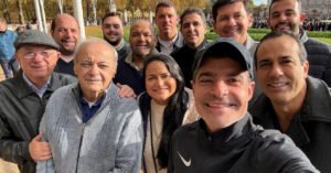 ACM Neto enfrenta debandada de prefeitos do União Brasil na reta final da eleição baiana