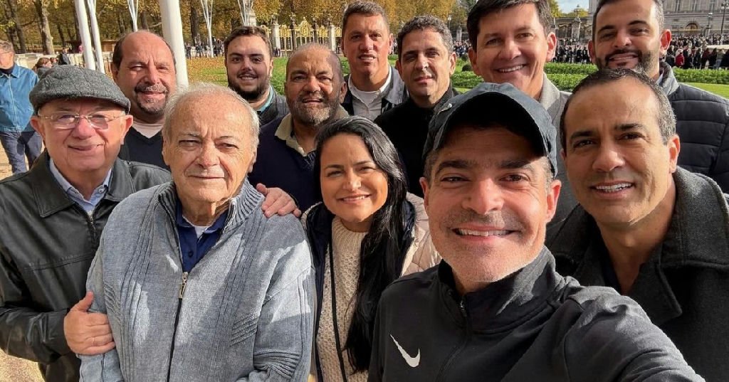ACM Neto enfrenta debandada de prefeitos do União Brasil na reta final da eleição baiana