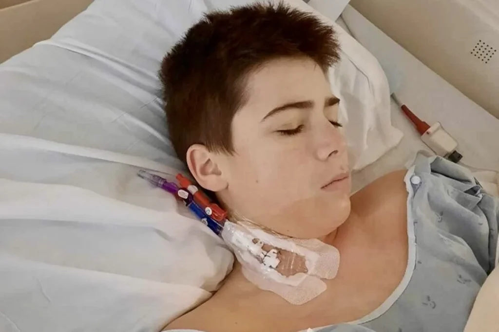 Adolescente desenvolve síndrome rara após contato com gado em fazenda