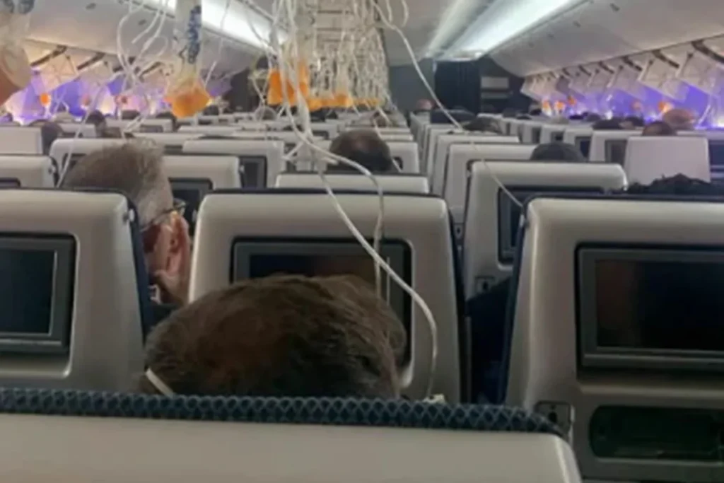 Avião da British Airways retorna a Londres após emergência e queda de altitude