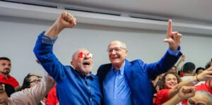 Bahia assegura ampla vantagem a Lula sobre Flávio Bolsonaro no segundo turno com quatro milhões a mais
