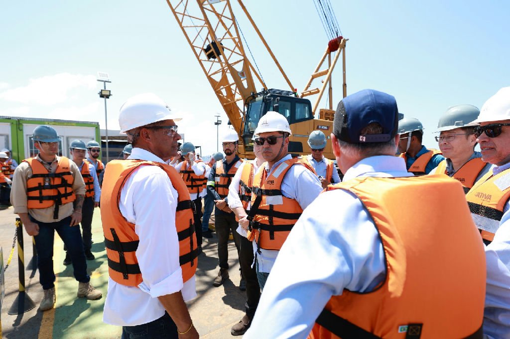 Baía de Todos-os-santos recebe 21ª estaca e R$ 3 bilhões para obras da Ponte Salvador-itaparica