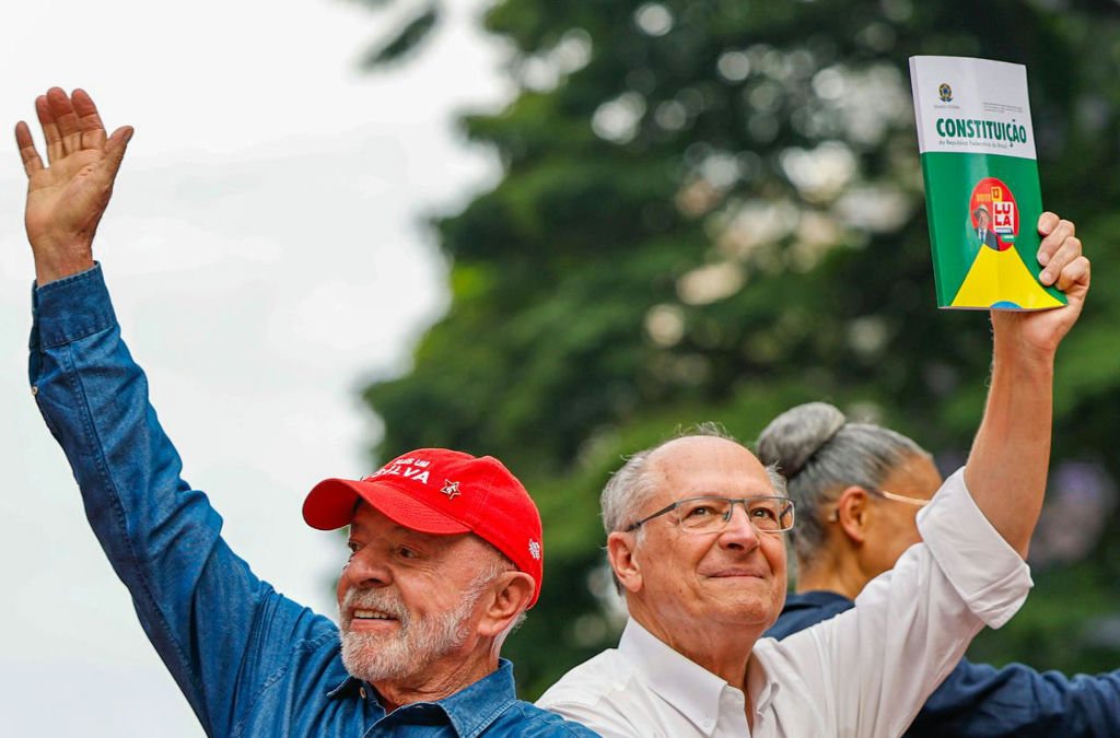 Bastidores em Brasília: nomes cotados para ministérios de Lula