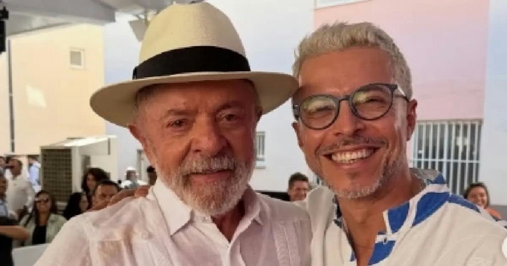 Bruno Monteiro deixa Secretaria de Cultura da Bahia para reforçar campanha de Lula