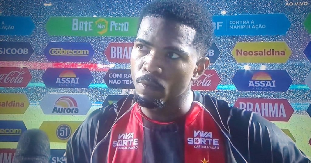 Cacá aponta necessidade de evolução do Vitória em jogos como visitante no Brasileirão