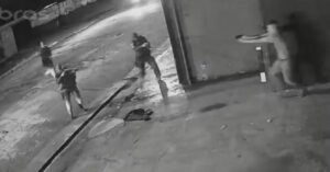 Câmeras de segurança revelam detalhes da abordagem policial que vitimou jovem em São Paulo