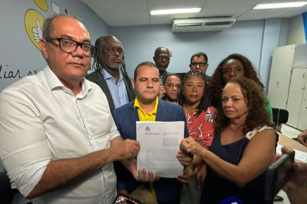 Carlos Muniz alinha-se à oposição na Câmara após pressão por investigação contra Bruno Reis