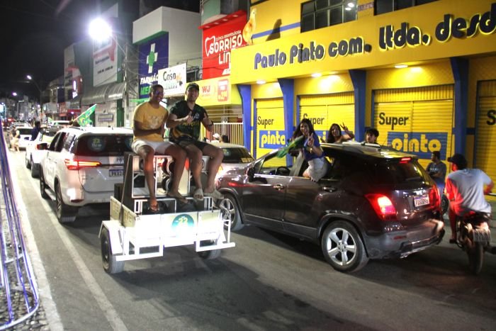 Carreatas e manifestações políticas encerram campanha no interior da Bahia