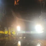 Colisão entre ônibus...