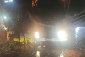 Colisão entre ônibus e caminhão na BR-407 resulta em morte e feridos