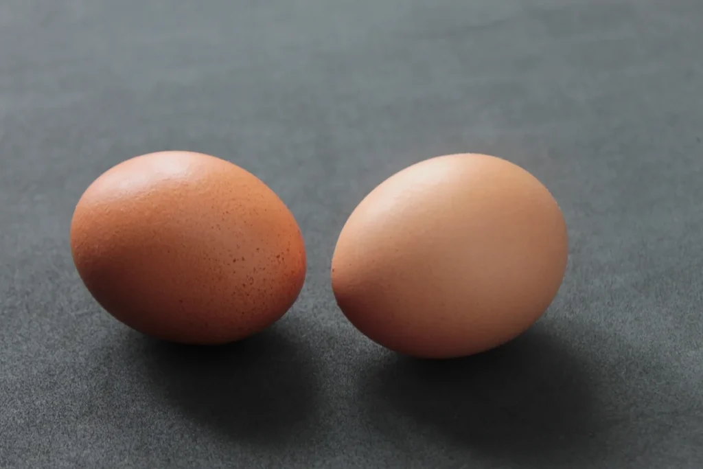 Como cozinhar ovos e descascar sem esforço com 3 truques de chef