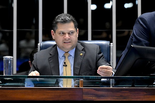 Davi Alcolumbre define votação da PEC da Segurança Pública para a próxima terça-feira