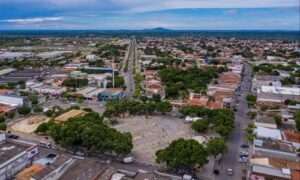 Denúncia aponta empresário atuando como servidor em licitações de Santo Estevão
