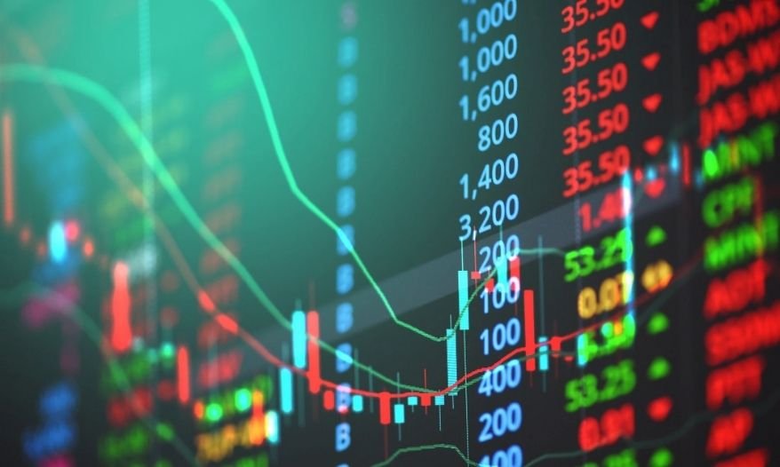 Dólar supera a marca de R$ 5 e bolsa brasileira registra recuo
