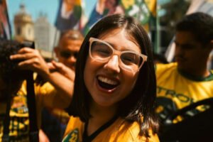 Eduarda Campopiano rebate críticas sobre posicionamentos políticos e vacinação