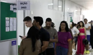 Eleitores enfrentam mudanças de locais de votação para o pleito