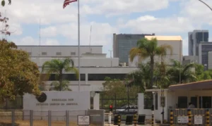 Embaixada dos Estados Unidos retoma atendimento ao público após pausa eleitoral