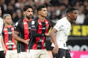 Empate fora de casa mantém jejum do Vitória no Campeonato Brasileiro