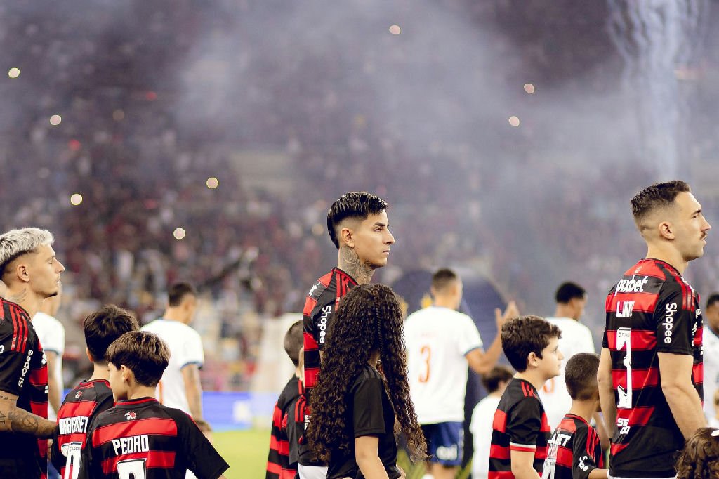 Erick Pulgar é absolvido pelo STJD e reforça o Flamengo contra o Bahia