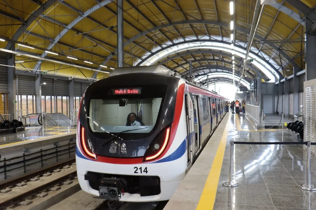 Estação Rodoviária do Metrô sedia campanha de saúde voltada ao Outubro Rosa