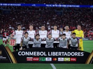 Estudiantes elimina o Flamengo no Maracanã e avança à final da Libertadores após pênaltis
